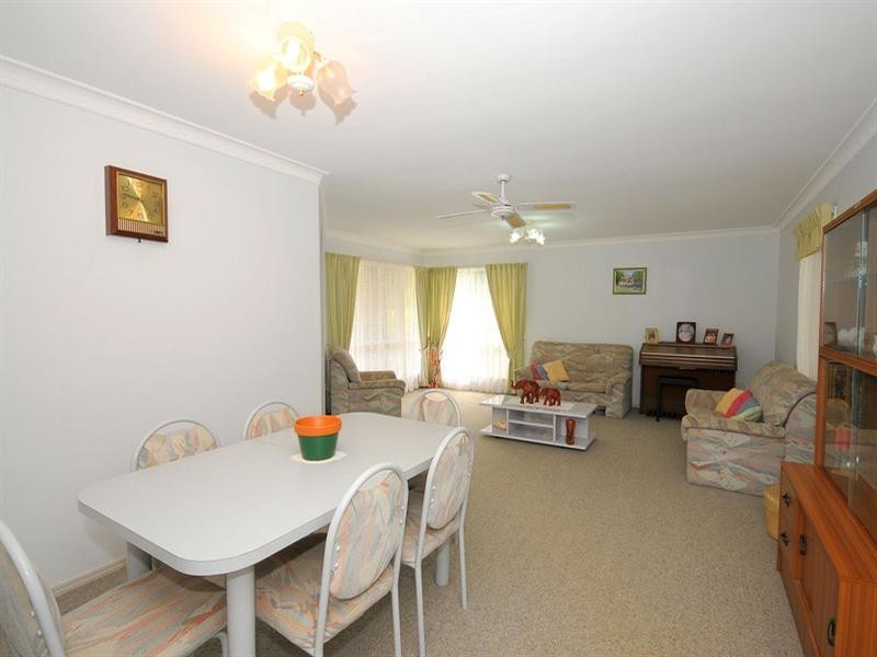 11 Patrick Street, Point Vernon QLD 4655