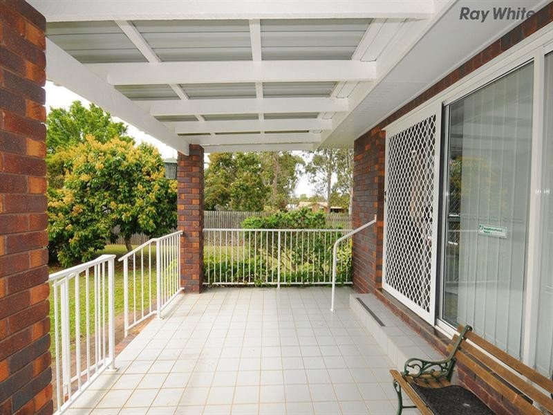 11 Patrick Street, Point Vernon QLD 4655
