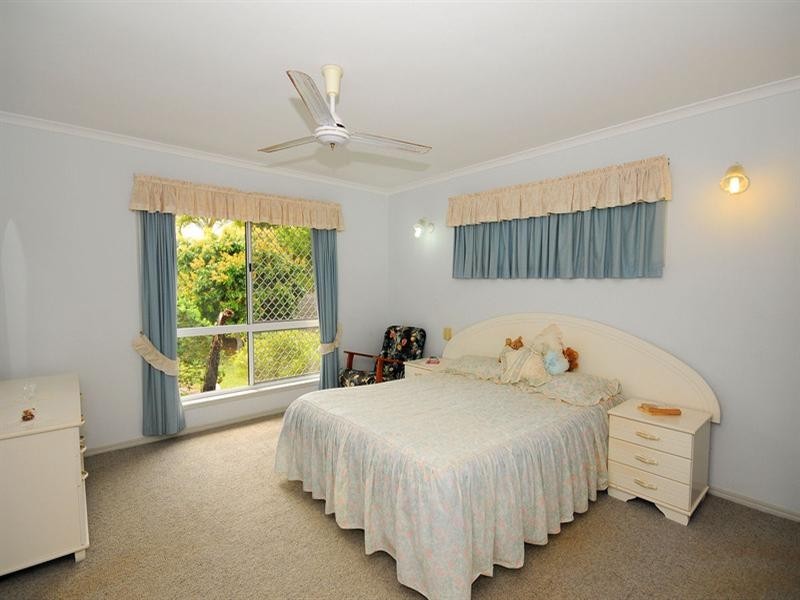 11 Patrick Street, Point Vernon QLD 4655