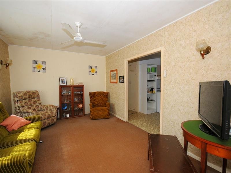 21 Urangan Street, Torquay QLD 4655