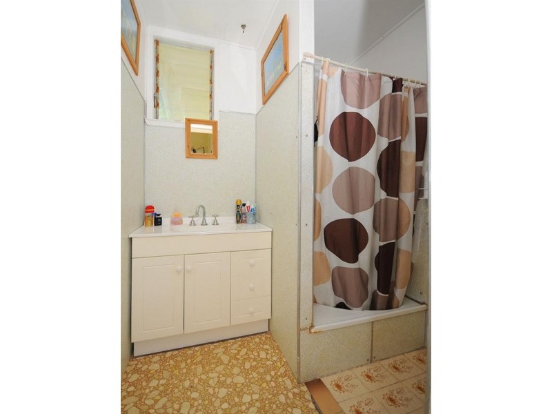 21 Urangan Street, Torquay QLD 4655