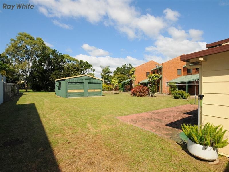 319 Esplanade, Scarness QLD 4655