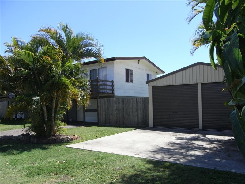 62 Drummond Street, Urangan QLD 4655