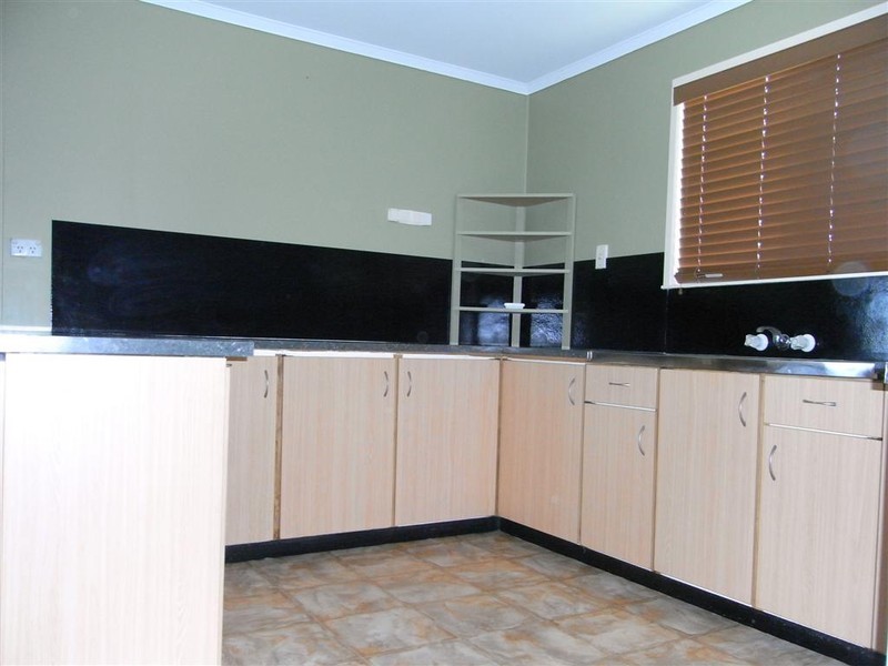 62 Drummond Street, Urangan QLD 4655
