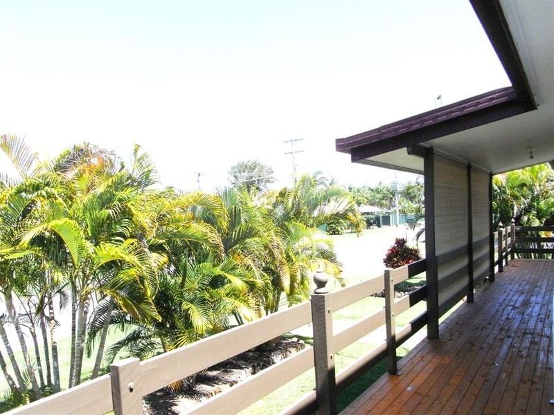 62 Drummond Street, Urangan QLD 4655