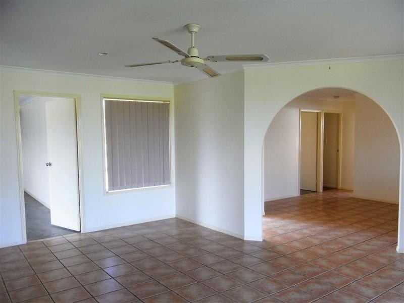 9 Treviso Court, Urangan QLD 4655