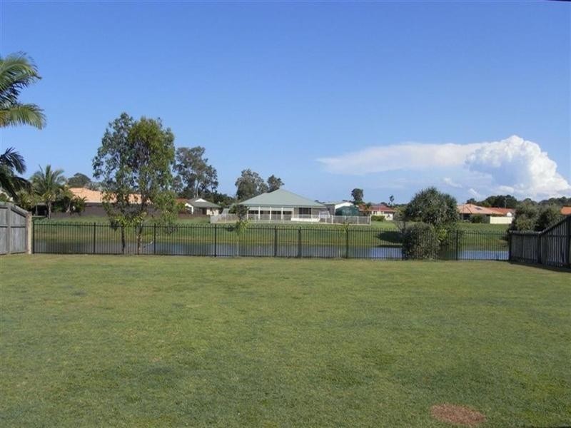 9 Treviso Court, Urangan QLD 4655