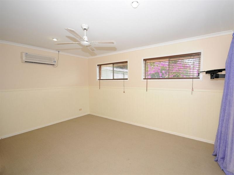 1 Doss Court, Urraween QLD 4655