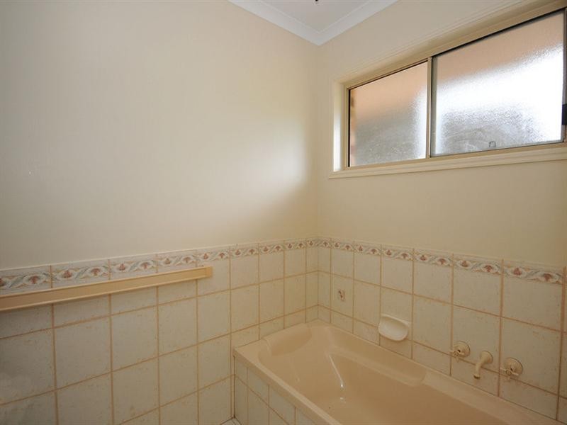 1 Doss Court, Urraween QLD 4655