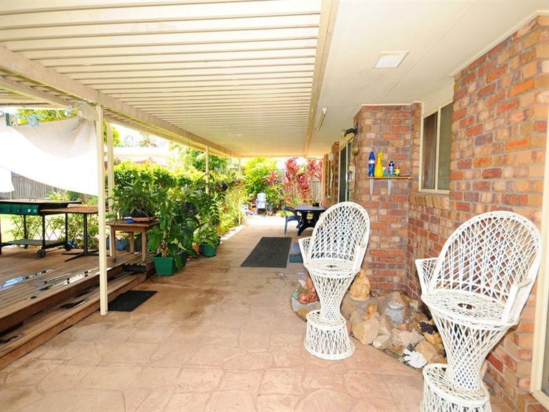 2 Meledie Avenue, Kawungan QLD 4655