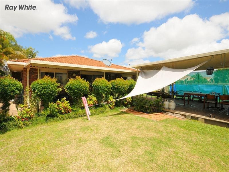 2 Meledie Avenue, Kawungan QLD 4655