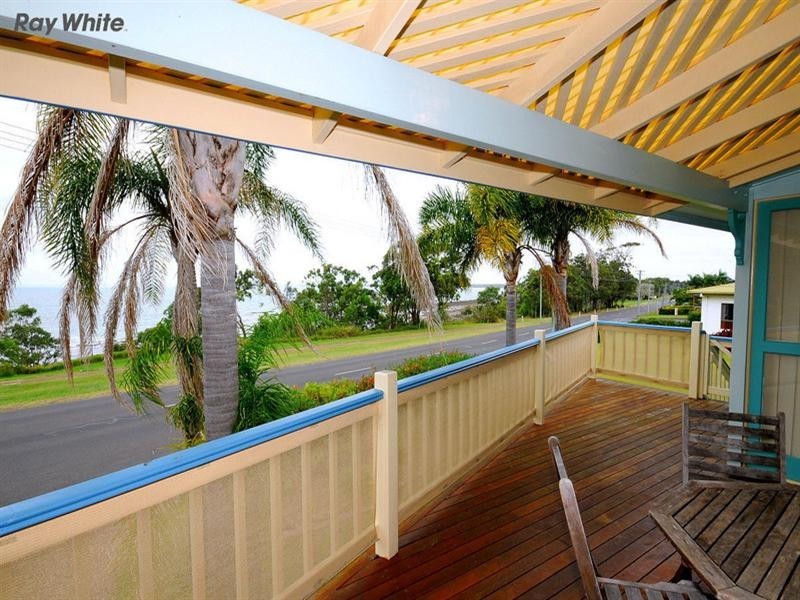 159 Charlton Esplanade, Point Vernon QLD 4655