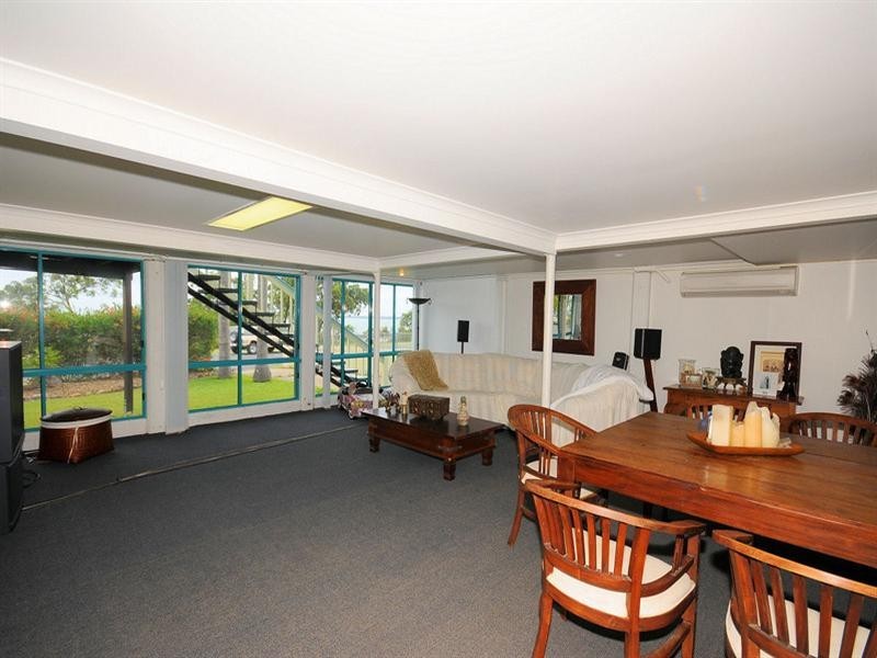 159 Charlton Esplanade, Point Vernon QLD 4655