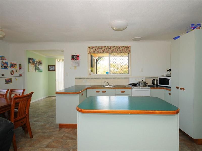 34 Victor Drive, Kawungan QLD 4655