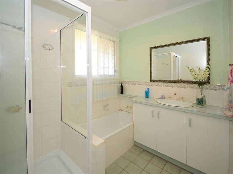 34 Victor Drive, Kawungan QLD 4655