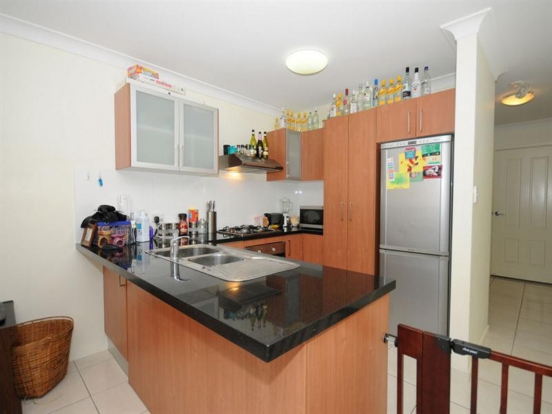 27/654 Charlton Esplanade, Urangan QLD 4655