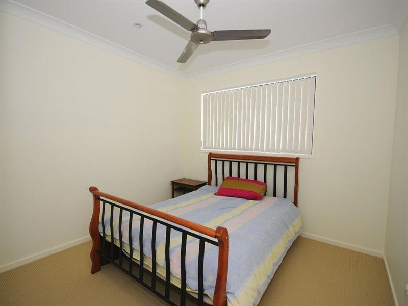 27/654 Charlton Esplanade, Urangan QLD 4655