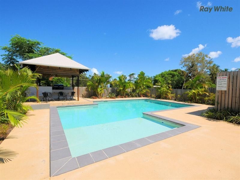 18/654 Charlton Esplanade, Urangan QLD 4655