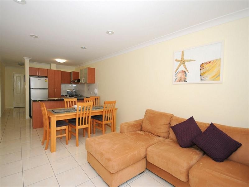 18/654 Charlton Esplanade, Urangan QLD 4655