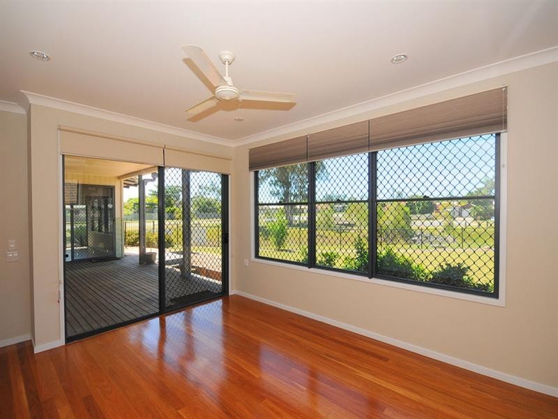 44 Honiton Street, Torquay QLD 4655