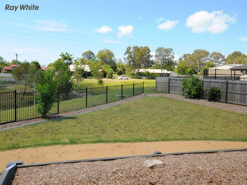 44 Honiton Street, Torquay QLD 4655