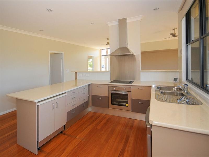 44 Honiton Street, Torquay QLD 4655