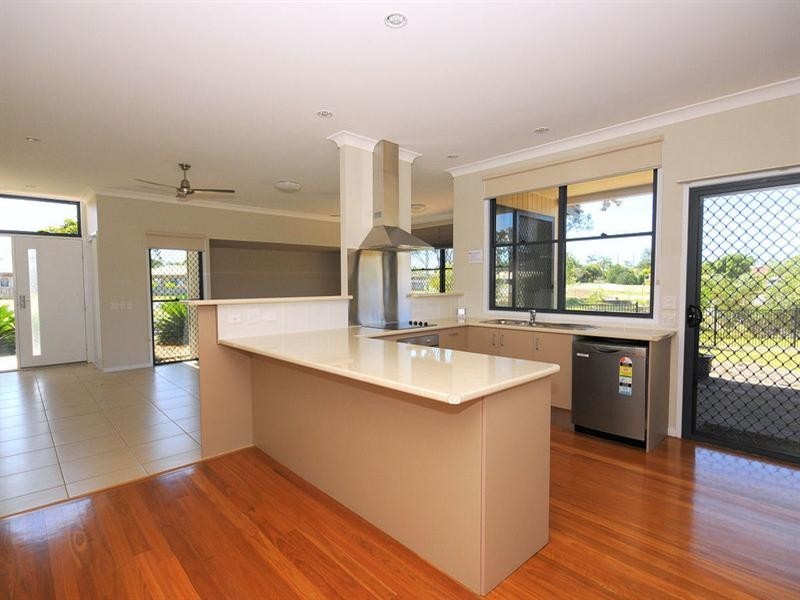 44 Honiton Street, Torquay QLD 4655