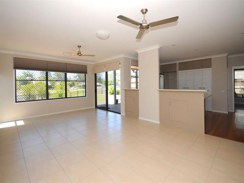 44 Honiton Street, Torquay QLD 4655