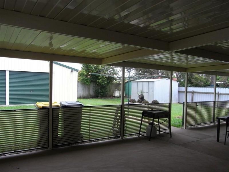 111 Limpus Street, Urangan QLD 4655