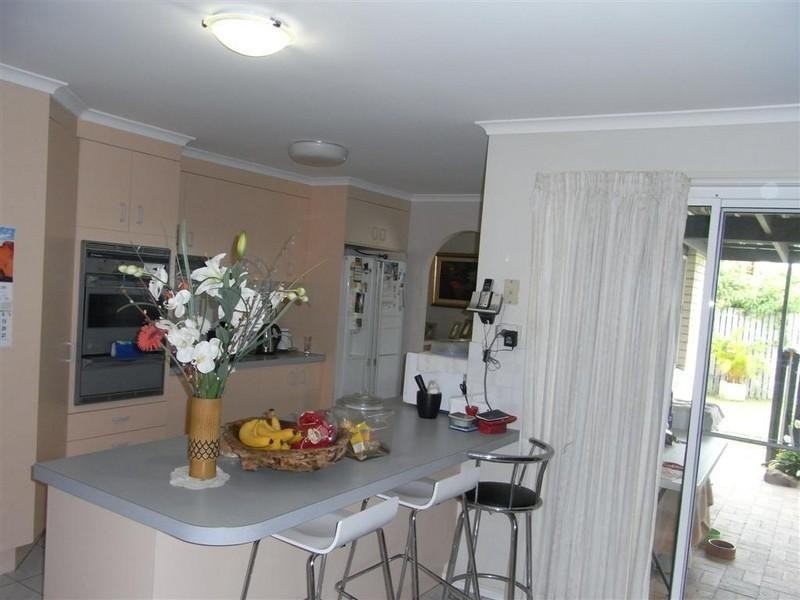 9 Trisha Court, Scarness QLD 4655