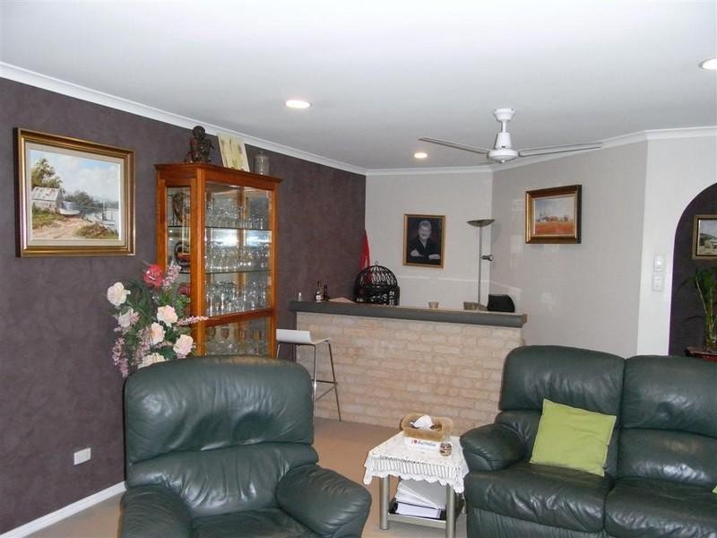 9 Trisha Court, Scarness QLD 4655