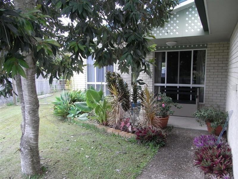 9 Trisha Court, Scarness QLD 4655