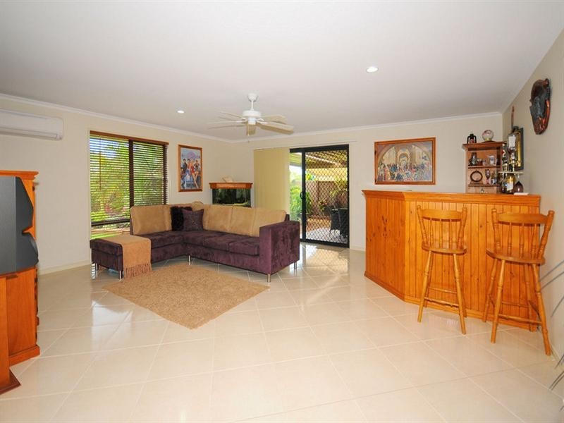 15 Lakeridge Drive, Dundowran QLD 4655