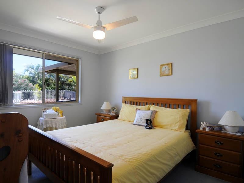 22 Cove Boulevard, River Heads QLD 4655
