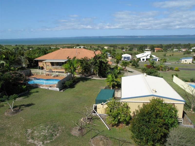 22 Cove Boulevard, River Heads QLD 4655