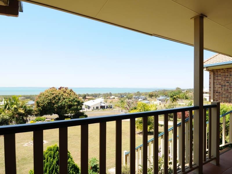 22 Cove Boulevard, River Heads QLD 4655