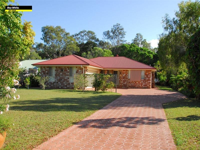 170 Kingfisher Parade, Toogoom QLD 4655