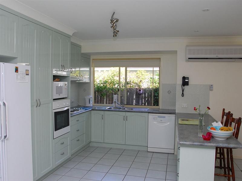 170 Kingfisher Parade, Toogoom QLD 4655