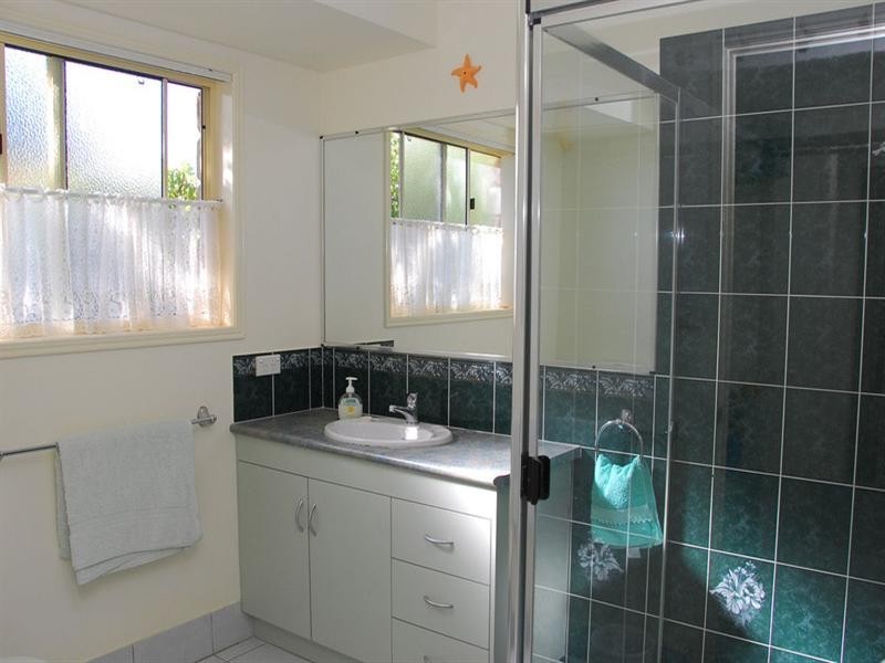 170 Kingfisher Parade, Toogoom QLD 4655