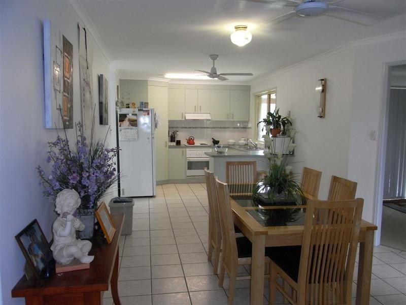 7 Merrilyn Court, Urangan QLD 4655