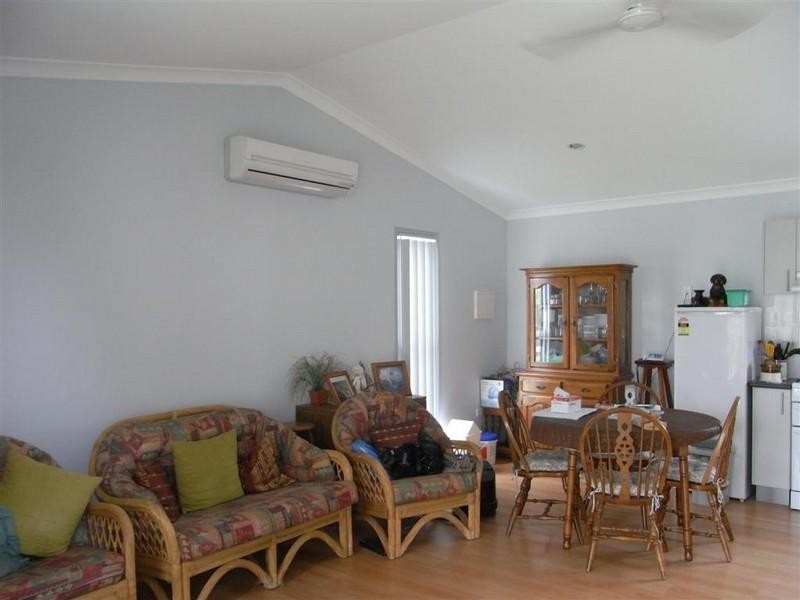 7 Merrilyn Court, Urangan QLD 4655