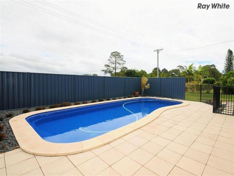 36 Corfield Street, Point Vernon QLD 4655