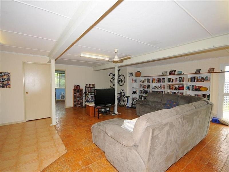 36 Corfield Street, Point Vernon QLD 4655