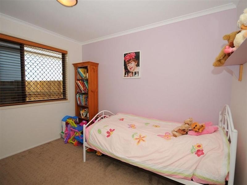 4 Coongul Court, Urraween QLD 4655