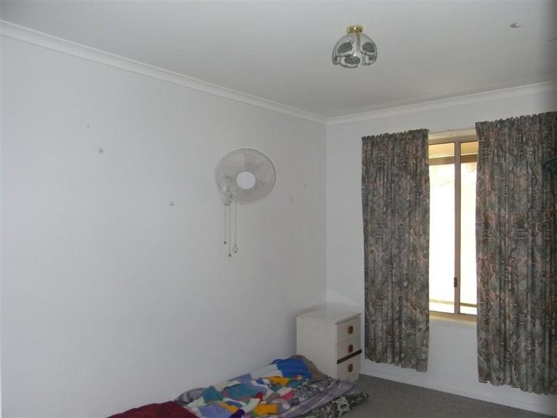 48A and 48B Honeysuckle Avenue, Kawungan QLD 4655