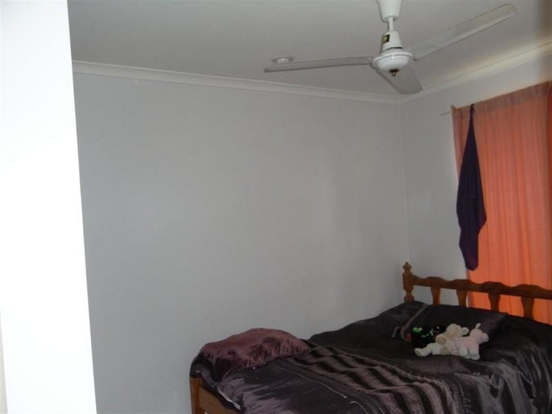 48A and 48B Honeysuckle Avenue, Kawungan QLD 4655