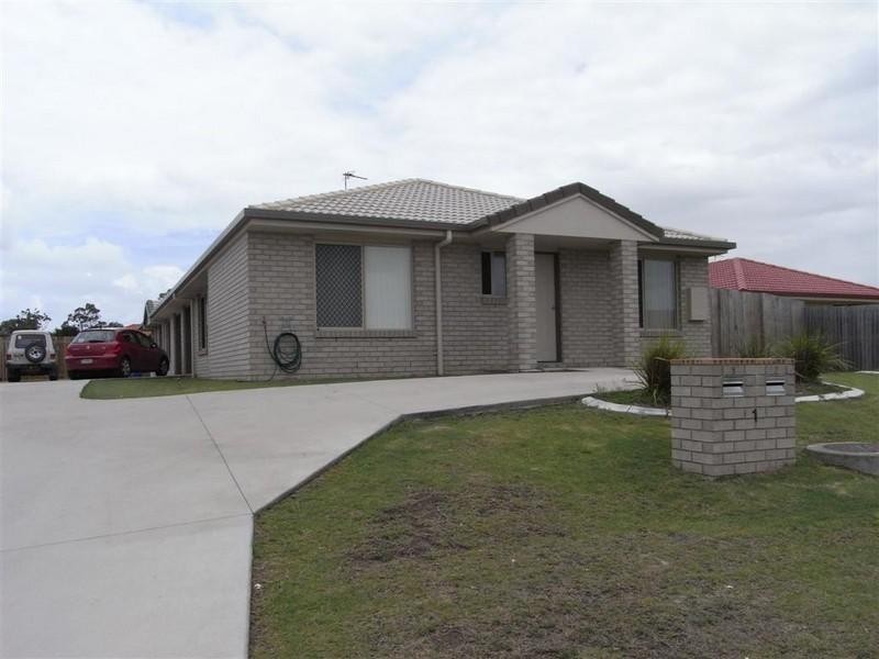 1 A and 1 B Malcolm Court, Point Vernon QLD 4655