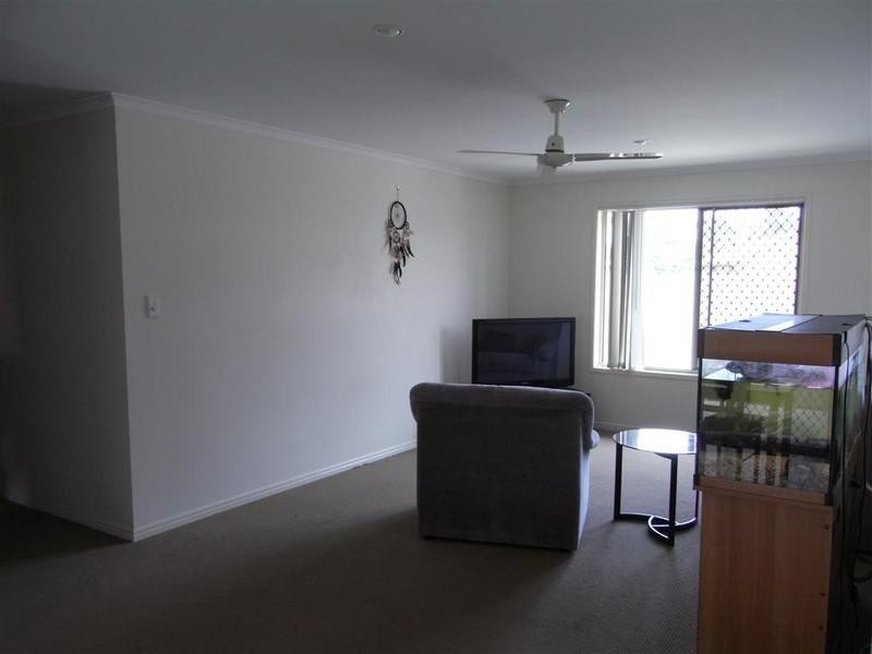 1 A and 1 B Malcolm Court, Point Vernon QLD 4655