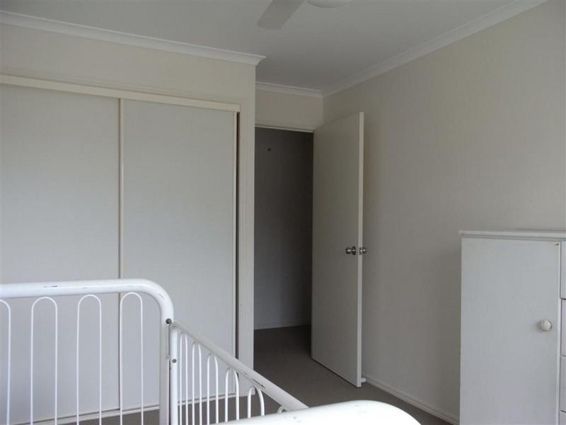 1 A and 1 B Malcolm Court, Point Vernon QLD 4655