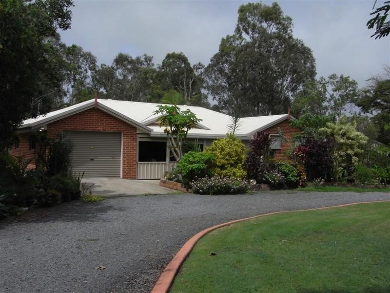 105 Garden Drive, Urangan QLD 4655